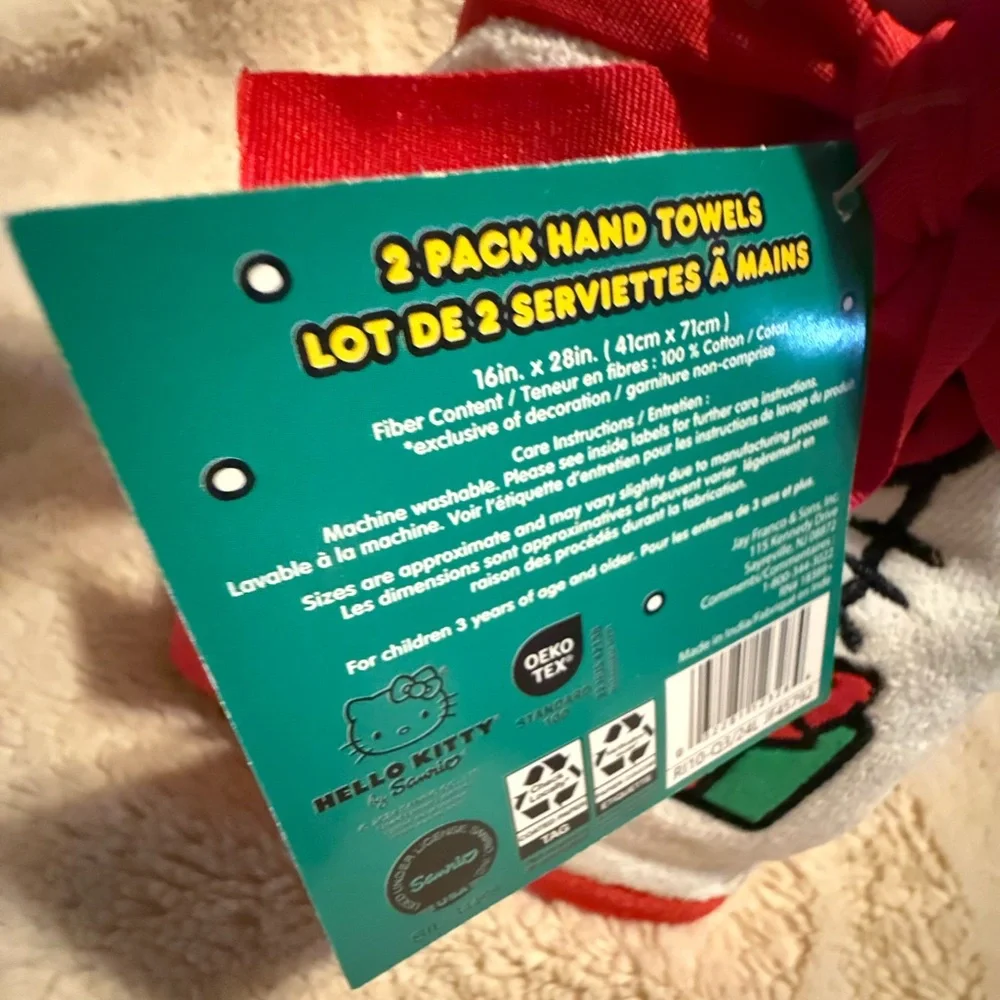 NWT Hello Kitty Set of 2 Hand Towels - Christmas theme